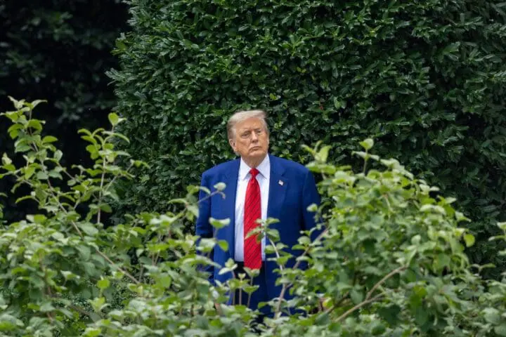 Trump e Irán