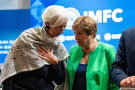 Christine Lagarde y Kristalina Georgieva durante una reunión del FMI en abril de 2026.