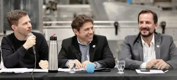 Augusto Costa, Axel Kicillof y Ariel Sujarchuk en el lanzamiento del COPEC, en mayo. Foto: Prensa PBA.