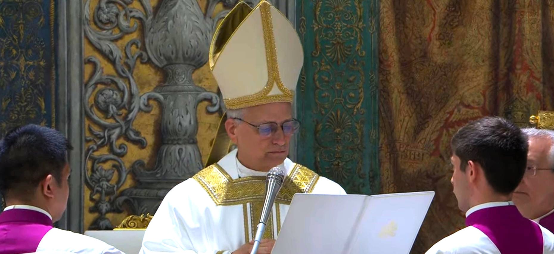 Ya dio su primera misa el papa León XIV | Cenital