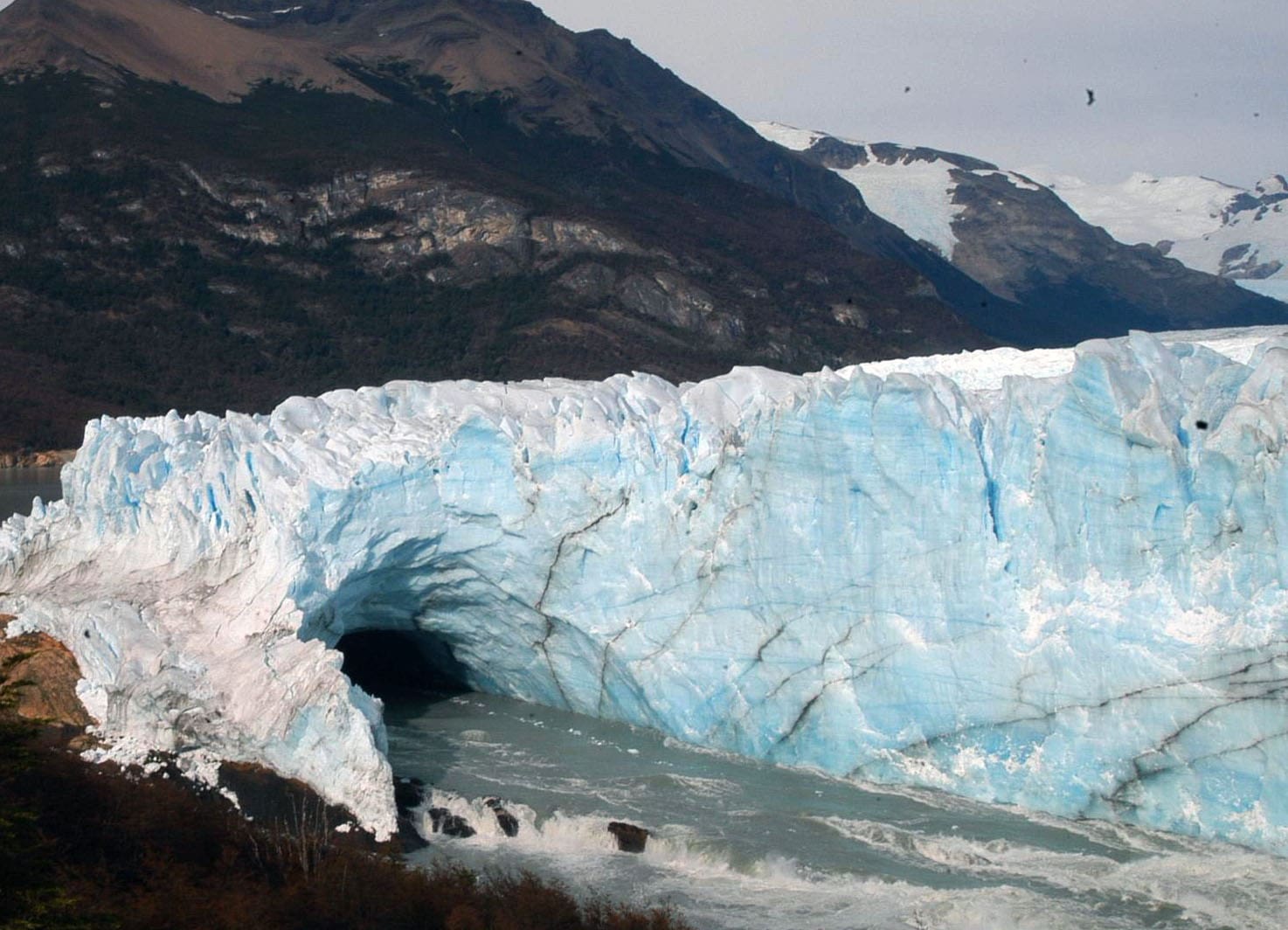 El Gobierno envió el proyecto para reformar la Ley de Glaciares | Cenital